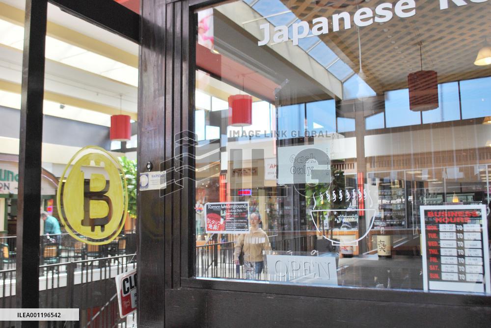 Restaurant accepting bitcoin