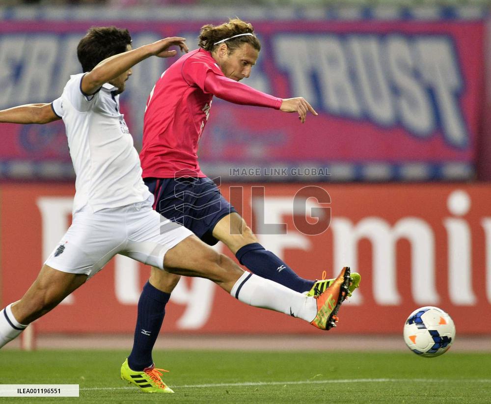 Cerezo's Forlan in ACL game against Buriram