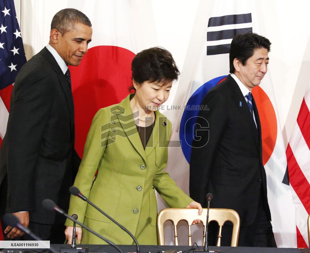 Japan-U.S.-S. Korea summit