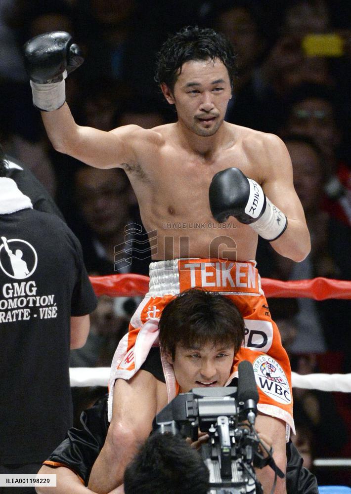 Japan's Yamanaka defends WBC Bantam belt by TKO