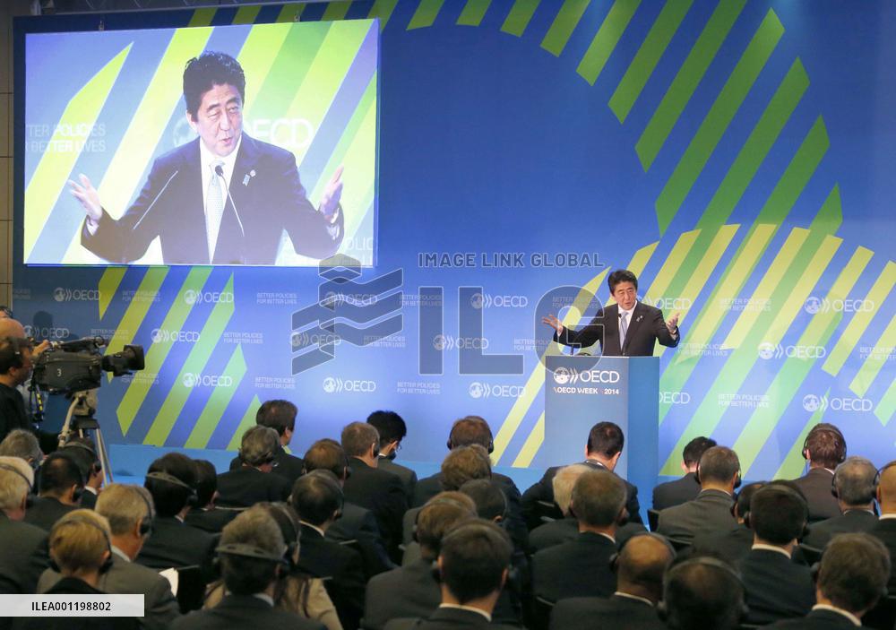 Abe in France