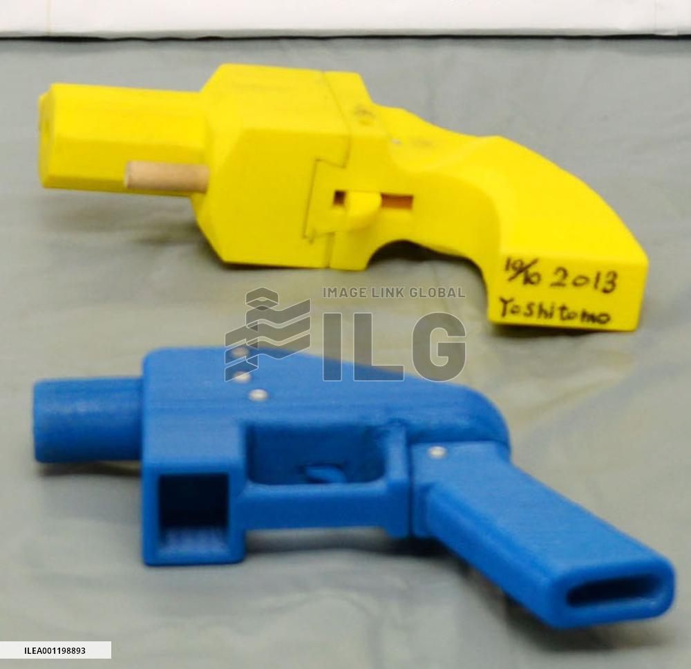 Man arrested for possessing guns created by 3-D printer