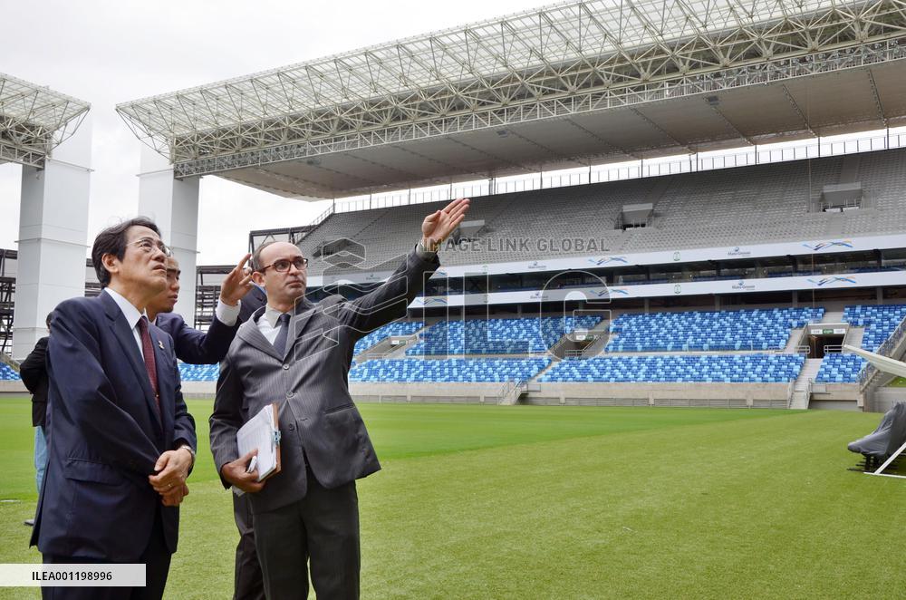 Japan envoy visits stadium for Japan-Colombia World Cup match