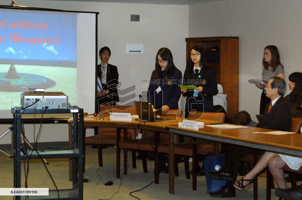 Japanese students at NPT PrepCom event in NY