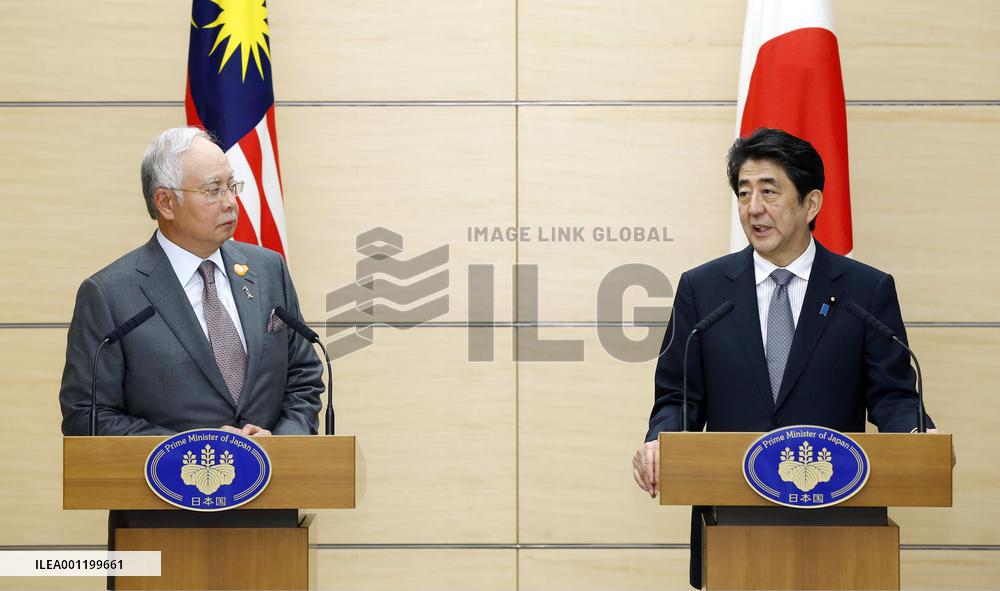 Japanese, Malaysian prime ministers