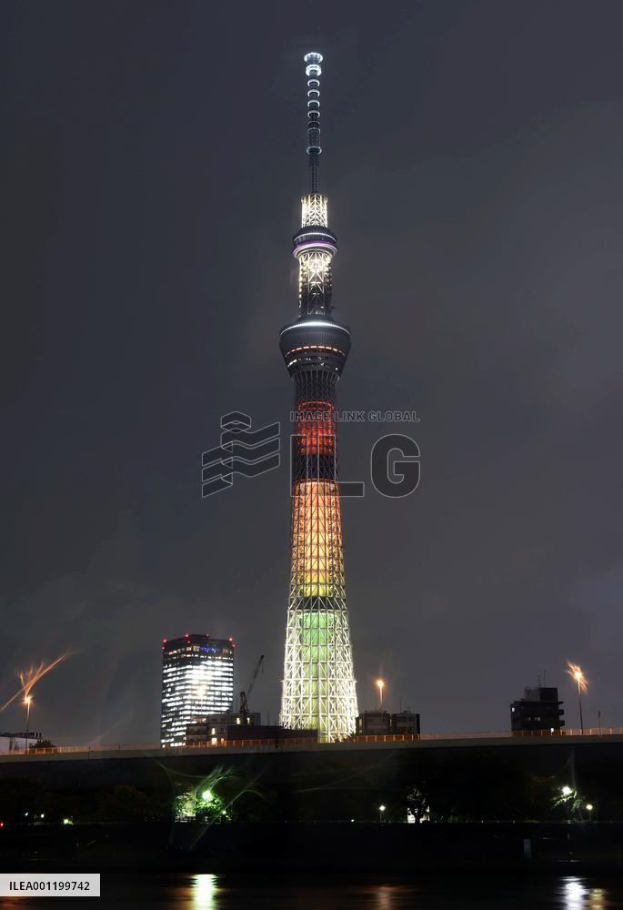 Tokyo Skytree illuminated on 2nd anniversary of opening