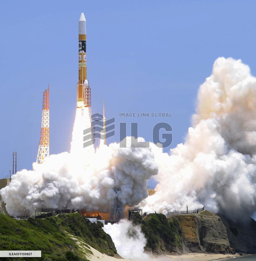 Japan launches land observing satellite