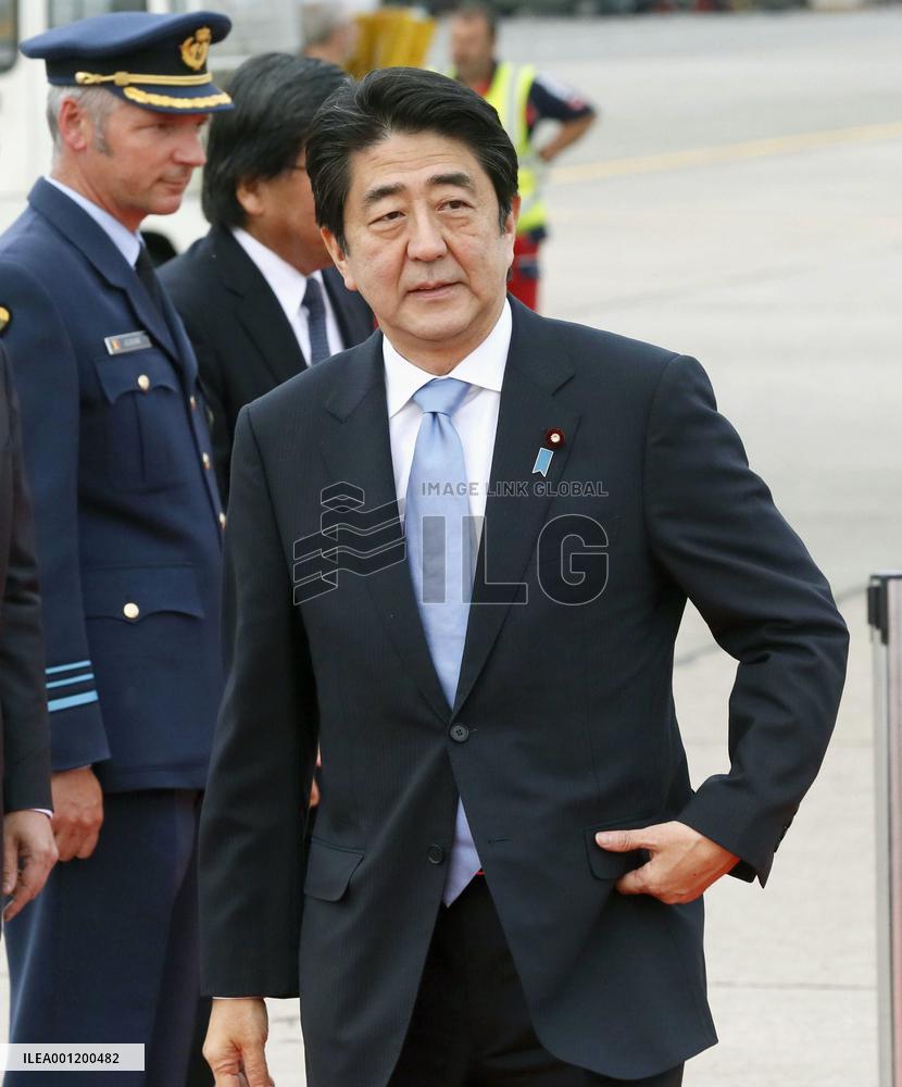 Japanese PM Abe arrives in Belgium for G-7 summit