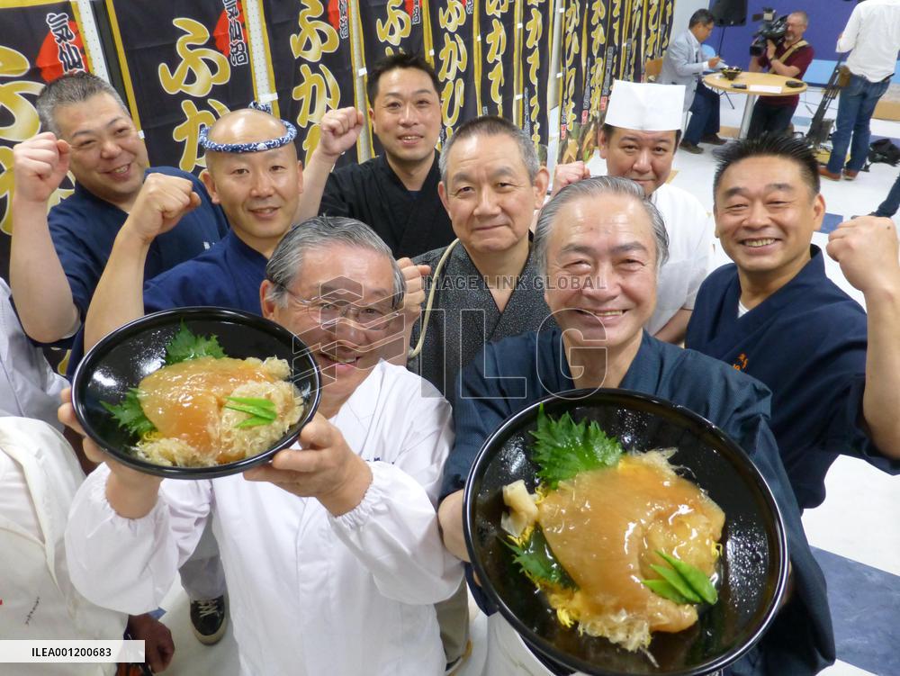 "Fukahire don" sold again in tsunami-hit Kesennuma