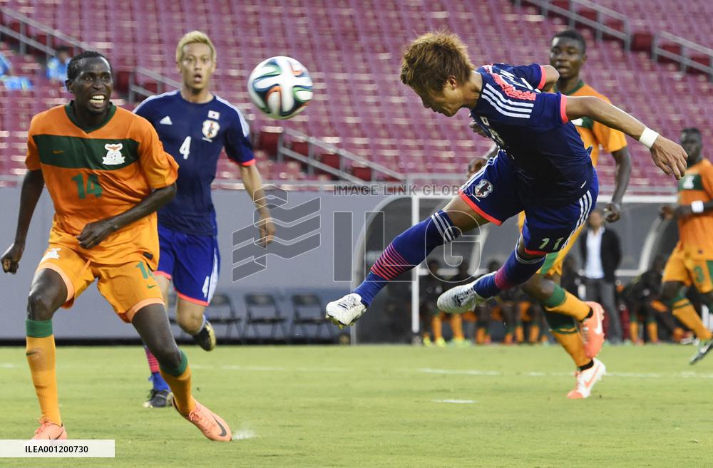 Kakitani fires header in warm-up game against Zambia