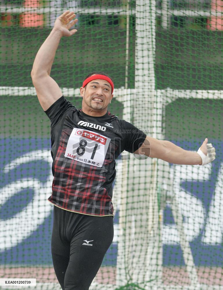Murofushi wins 20th straight national hammer throw title
