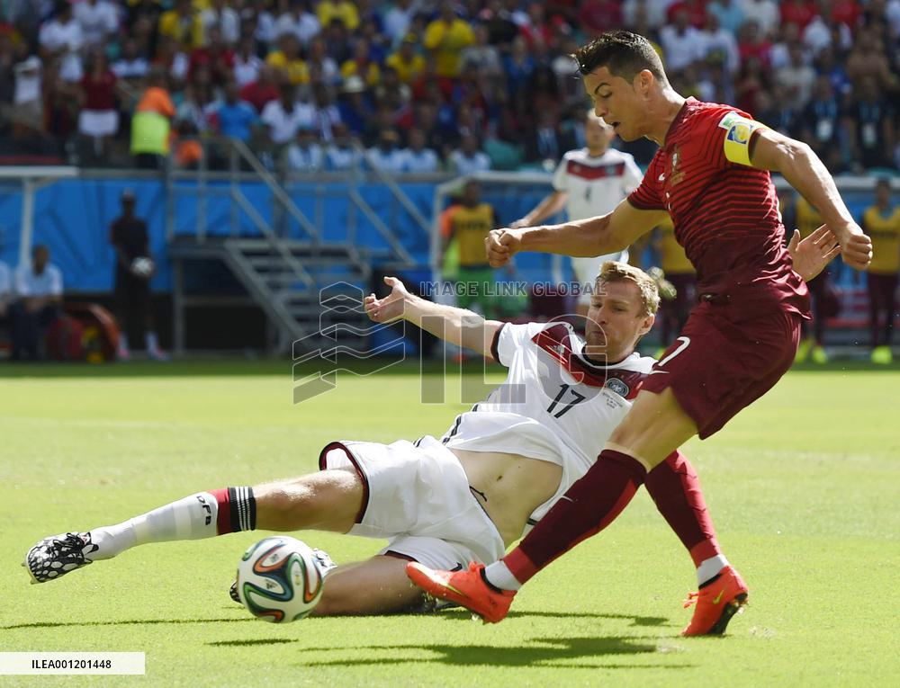 Germany crush Portugal 4-0