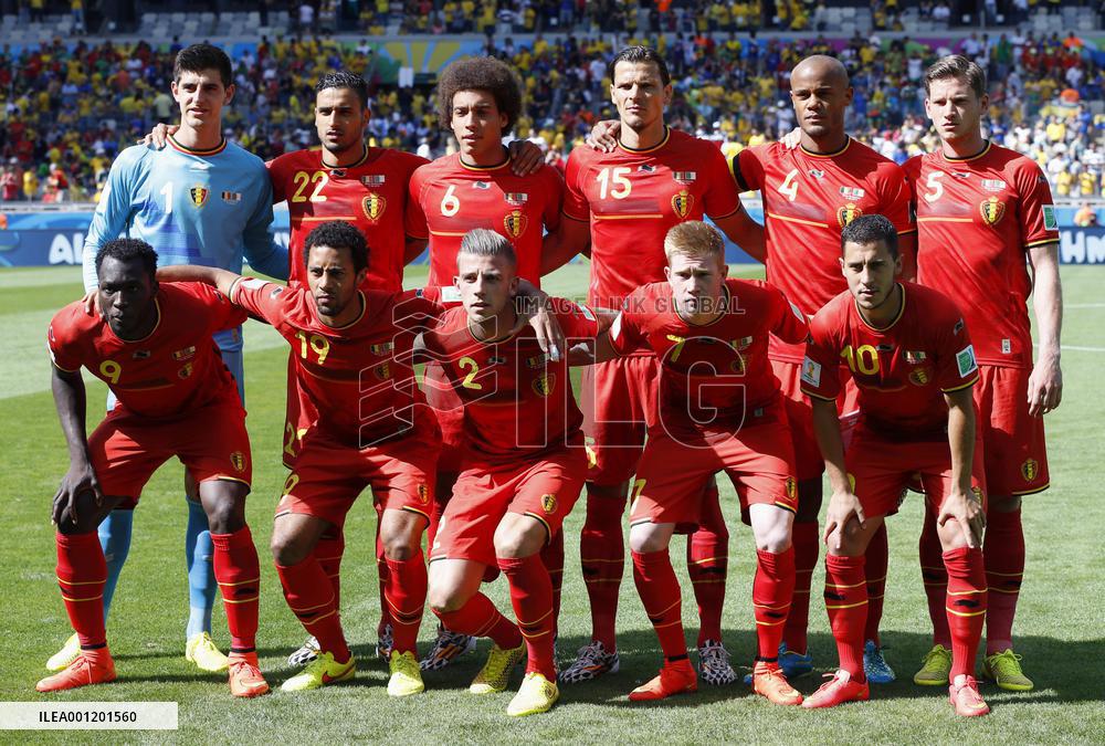 Belgium beat Algeria 2-1