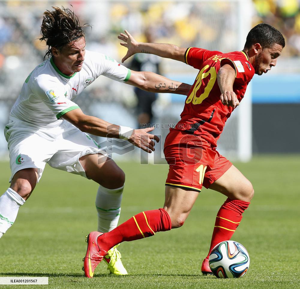 Belgium beat Algeria 2-1