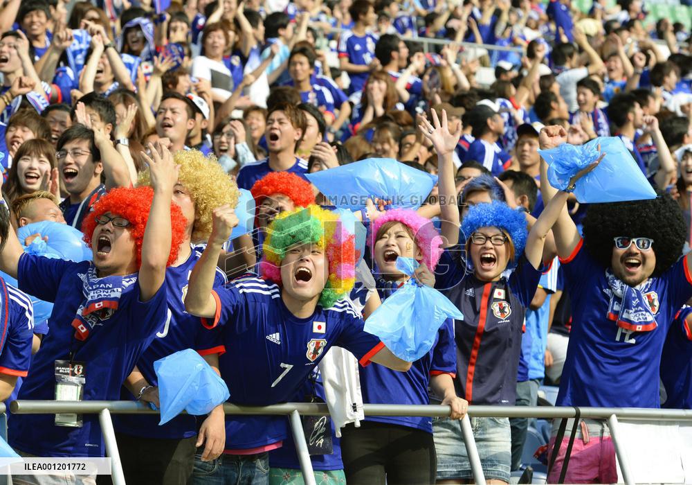Japan, Greece draw 0-0