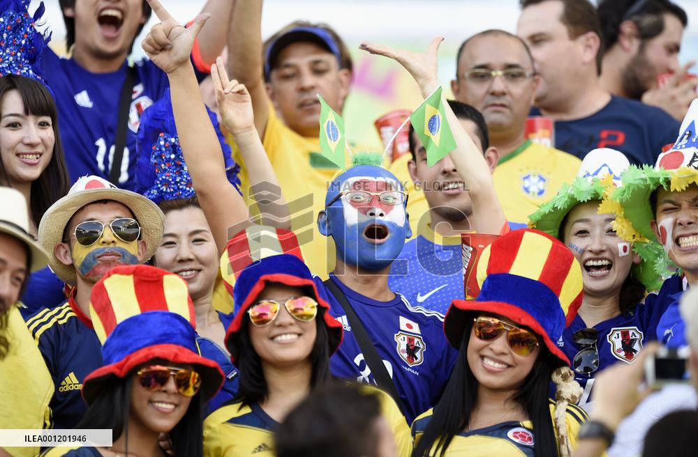 Japan crash out of World Cup after 4-1 hammering by Colombia