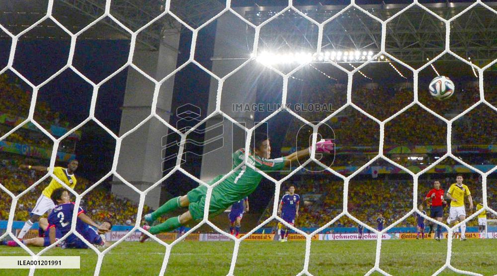 Japan crash out of World Cup after 4-1 hammering by Colombia