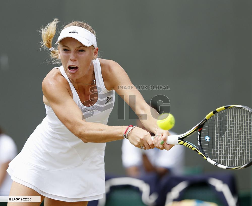 Wozniacki advances to 4th round at Wimbledon tennis