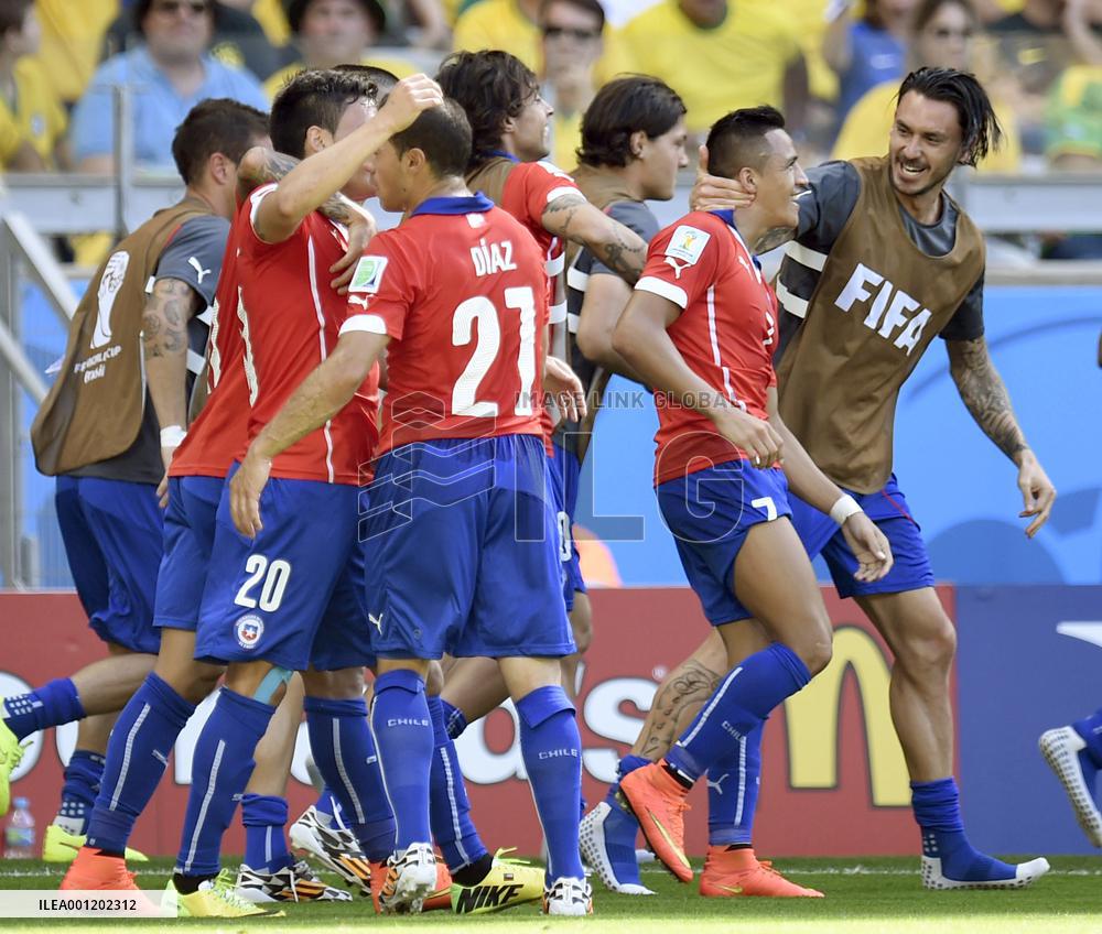 Brazil edge Chile 3-2 on penalties