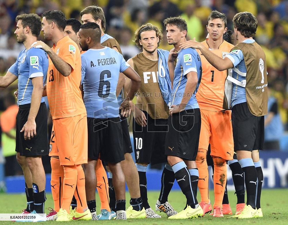 Colombia beat Uruguay 2-0