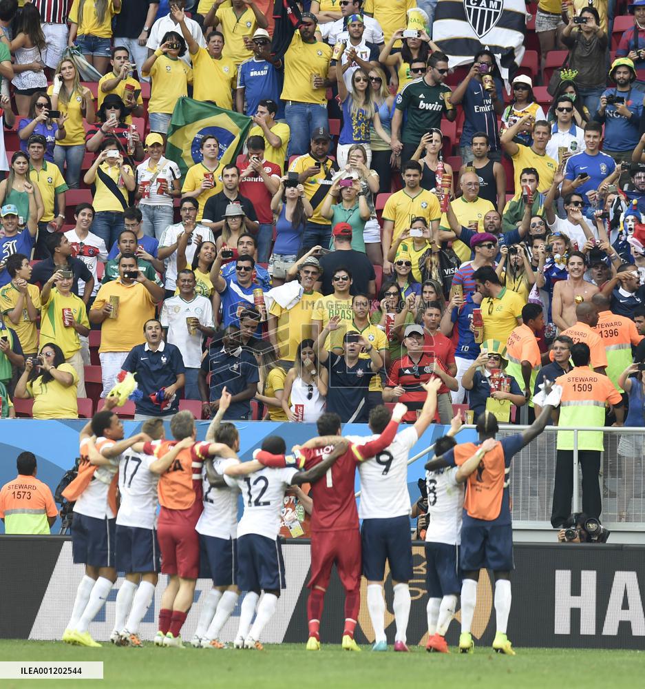 France beat Nigeria 2-0