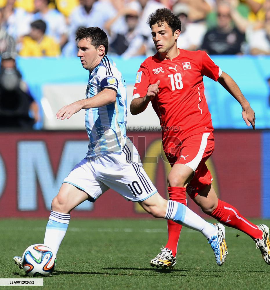 Argentina beat Switzerland 1-0