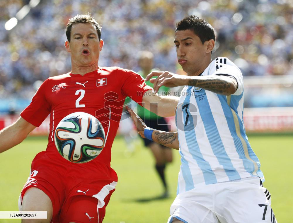 Argentina beat Switzerland 1-0
