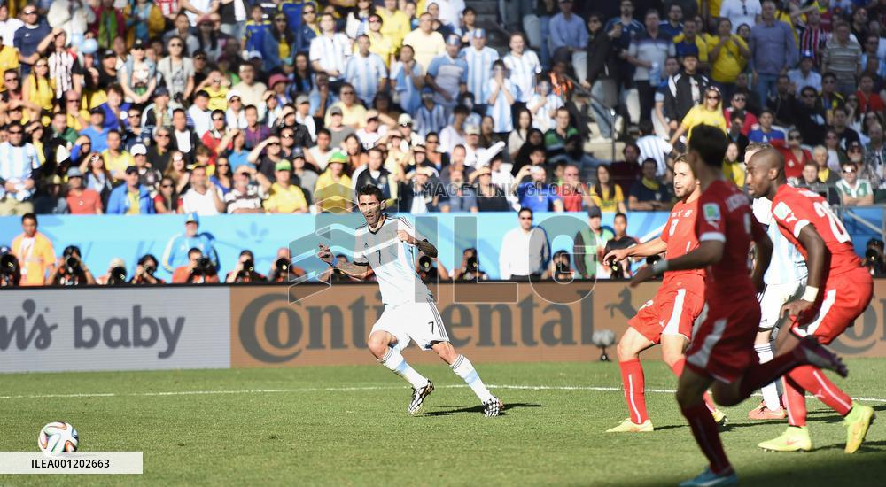 Argentina beat Switzerland 1-0
