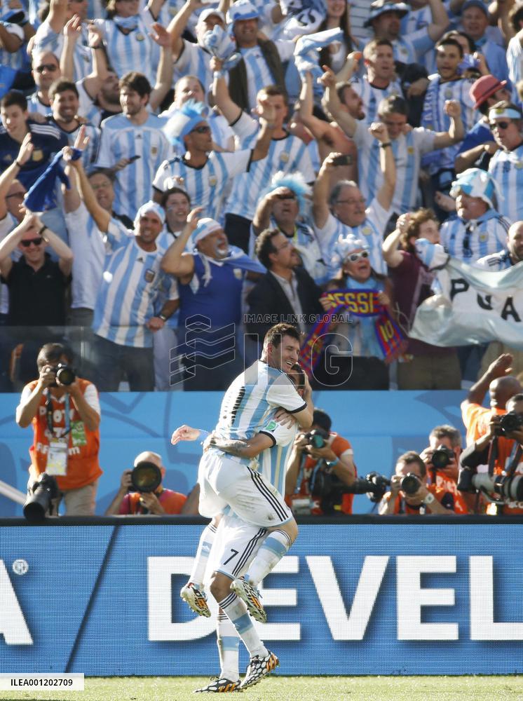 Argentina beat Switzerland 1-0