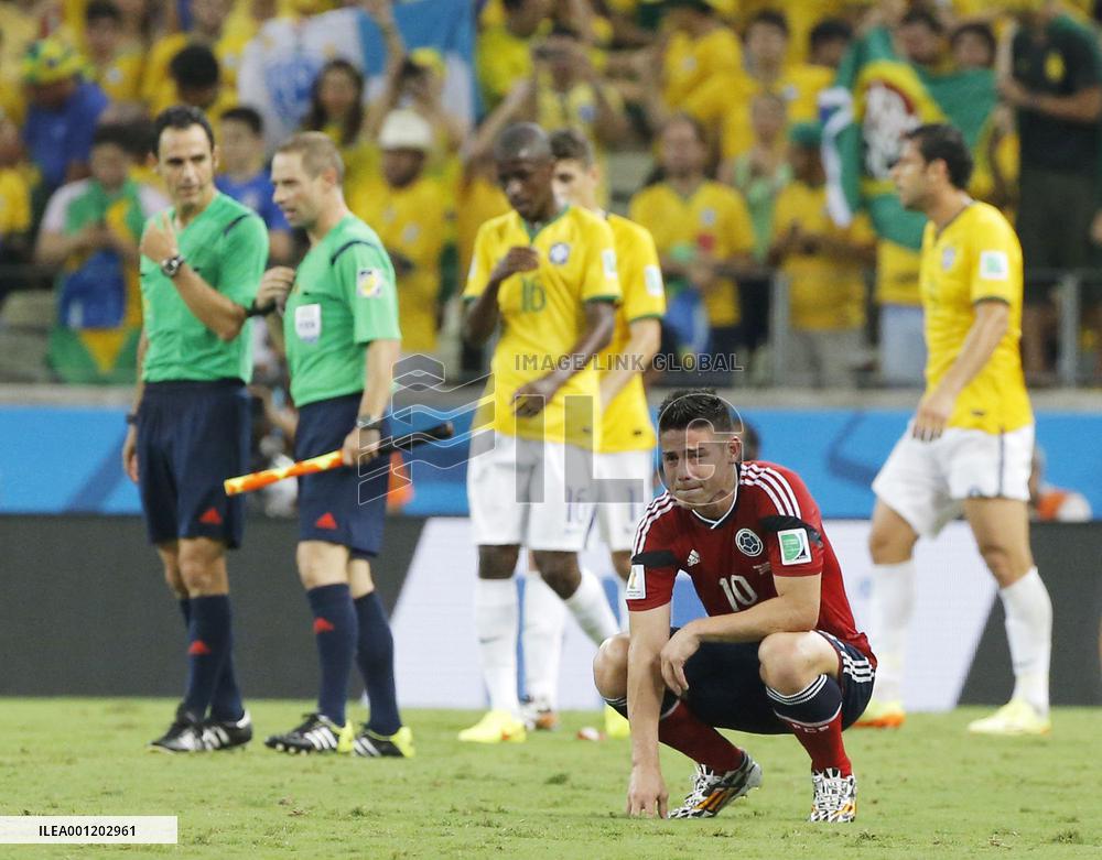 Brazil beat Colombia 2-1 in World Cup quarterfinal match