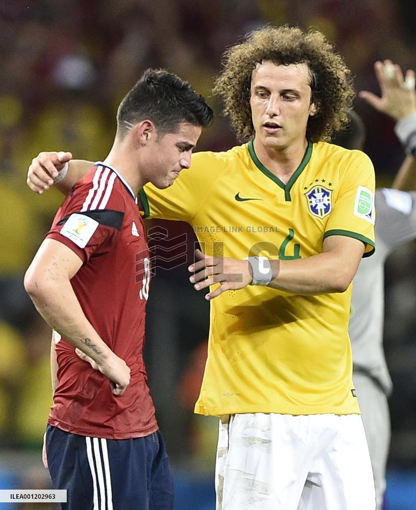 Brazil beat Colombia 2-1 in World Cup quarterfinal match