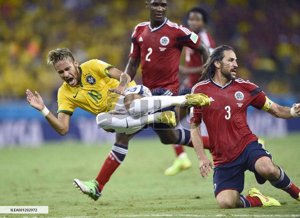 Brazil beat Colombia 2-1 in World Cup quarterfinal match