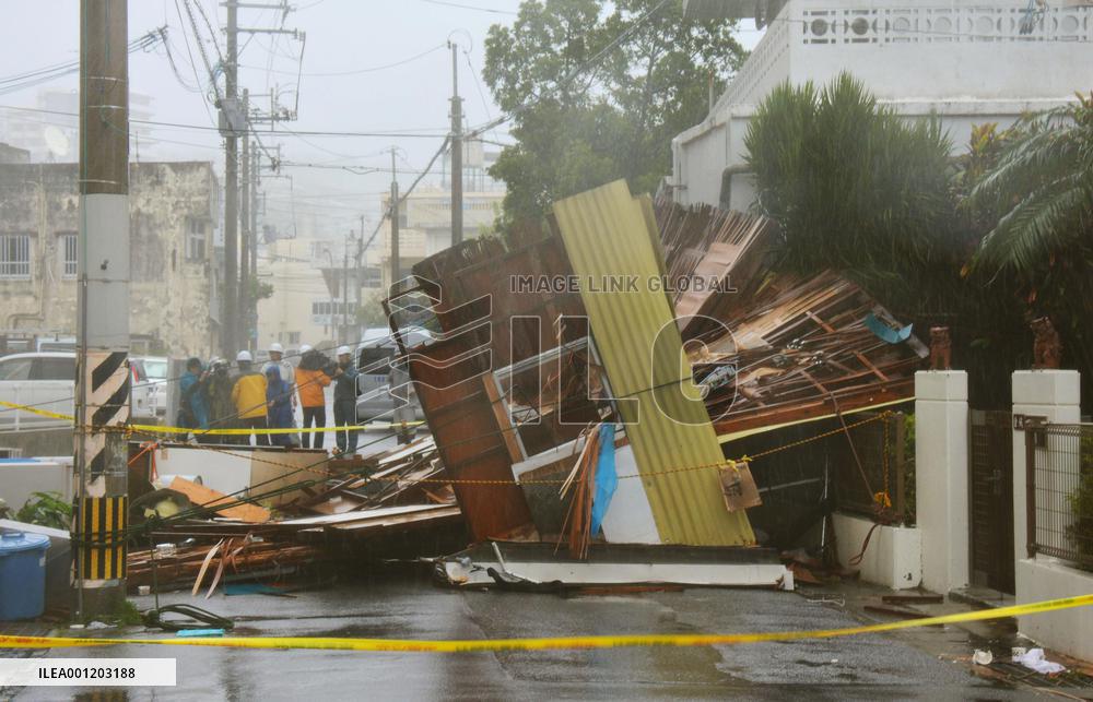 Powerful typhoon approaches Okinawa amid storm surge warning