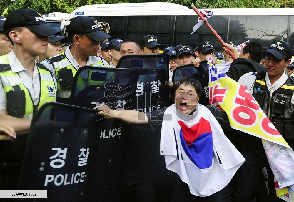Anti-Japan protests in Seoul
