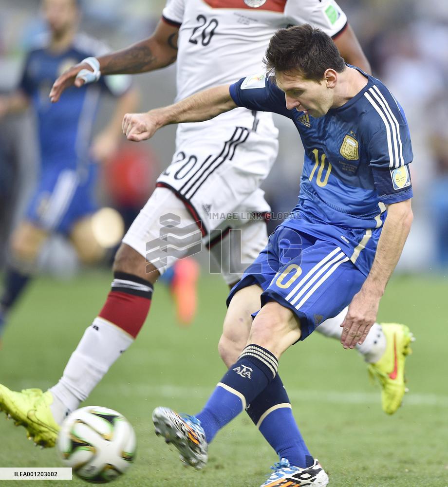 Germany beat Argentina to win World Cup