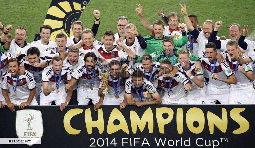 Germany beat Argentina to win World Cup
