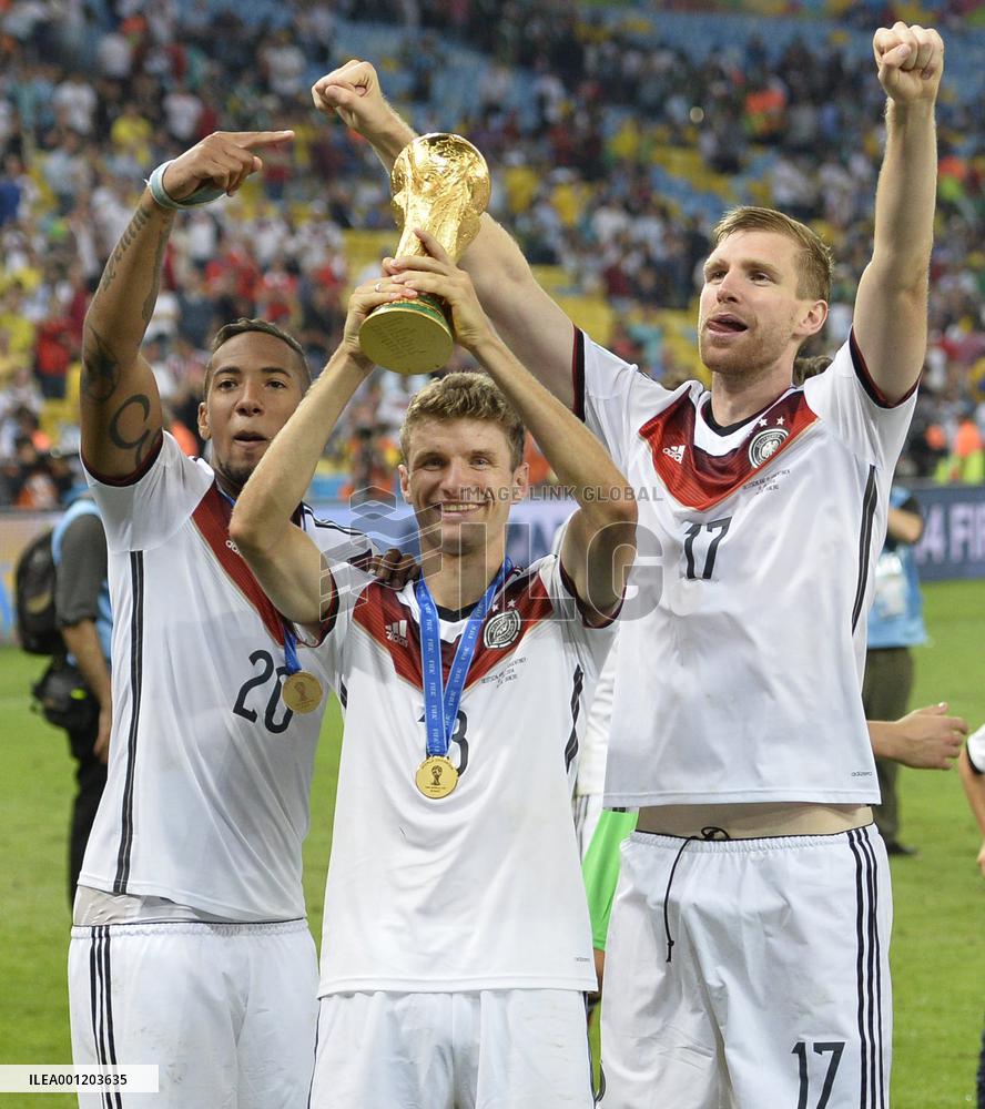 Germany beat Argentina to win World Cup