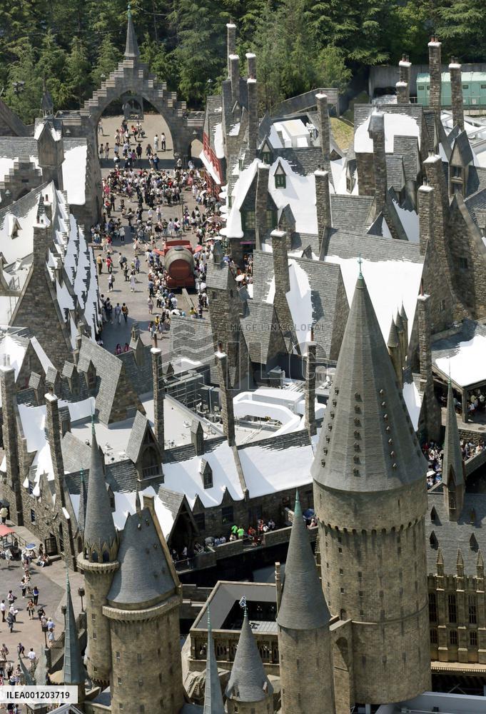 USJ opens Harry Potter area