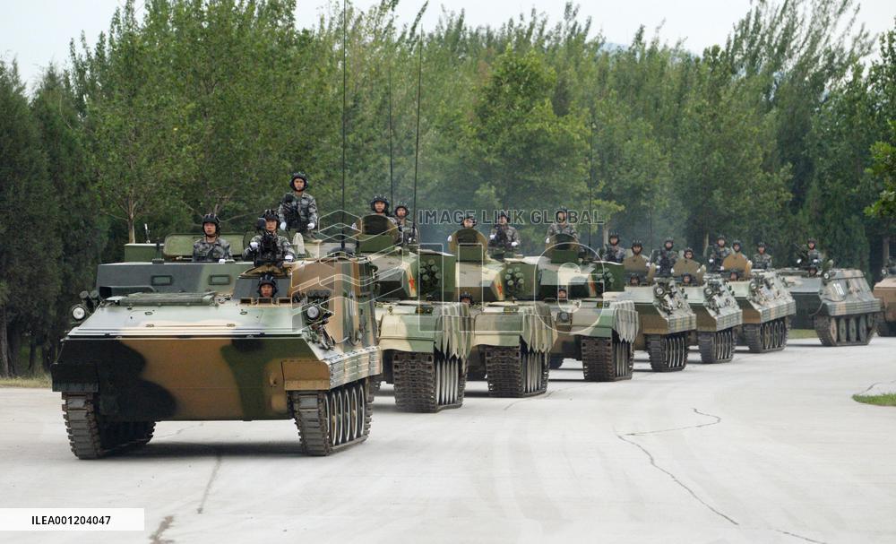 Chinese military shows tank at academy
