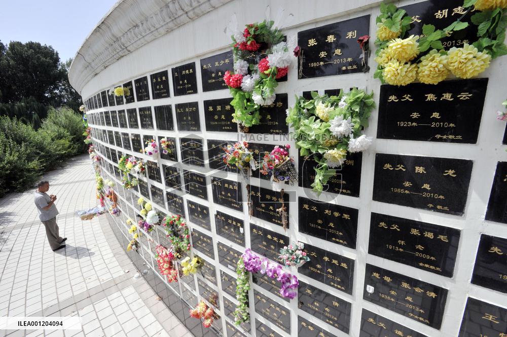 Locker-style charnel house gaining popularity in China