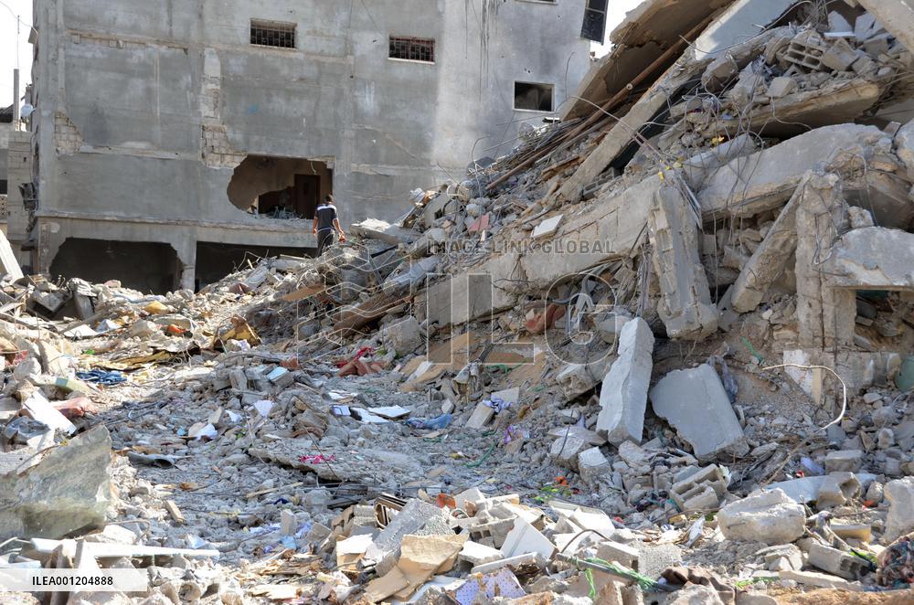 Buildings in ruins after Gaza bombardment