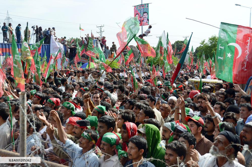 Pakistani anti-government protesters rally in Islamabad
