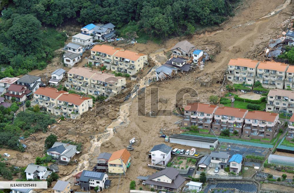 Flooding, landslides hit Hiroshima