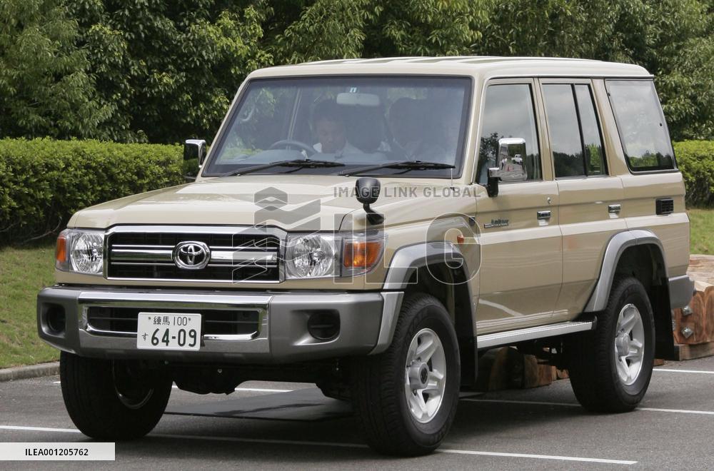 Toyota revives Land Cruiser 70