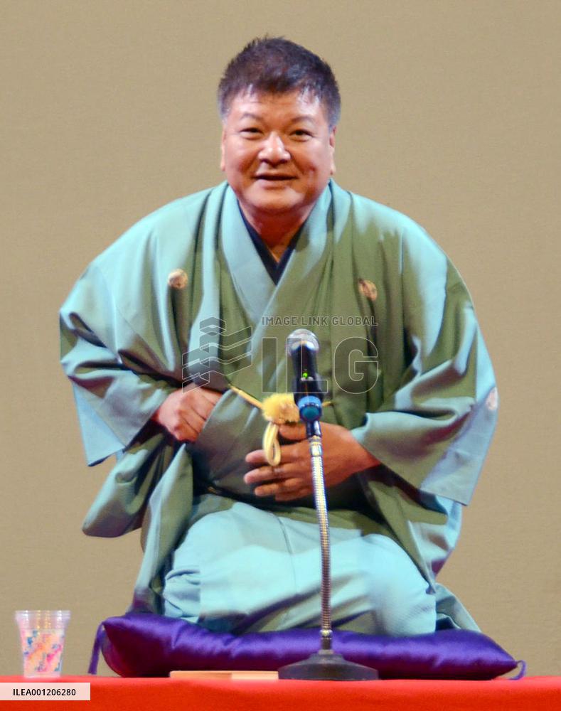 'Rakugo' comic storytelling in Thai