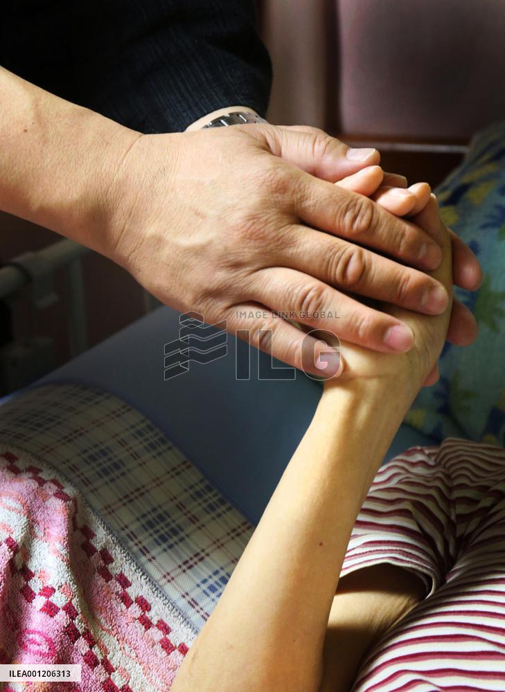 Japanese Buddhist monk finds new role at elderly home