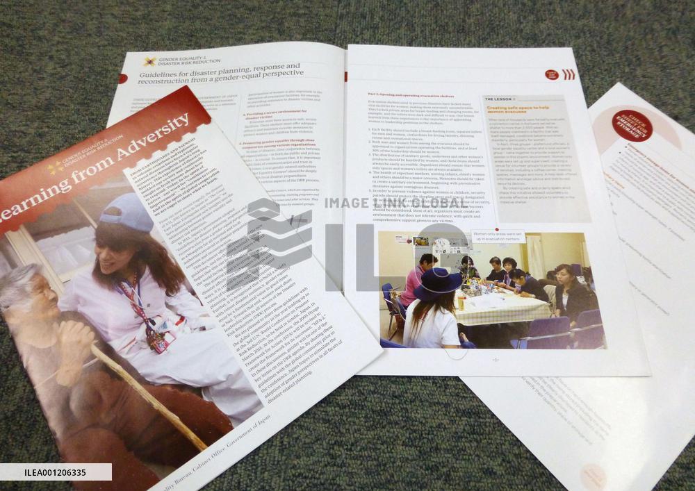 Japan's disaster brochure attracts attention abroad
