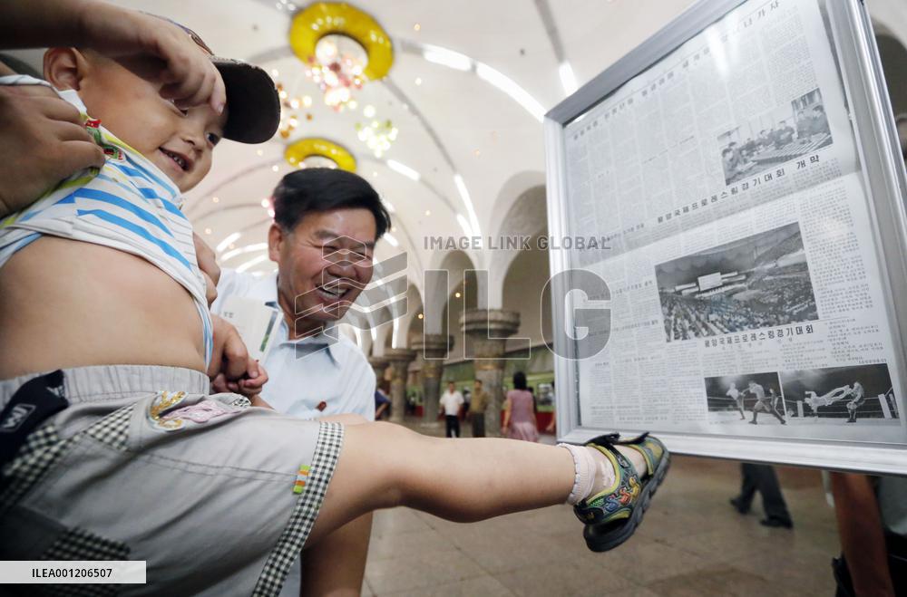 Boy emulates kick on seeing photos of pro wrestling