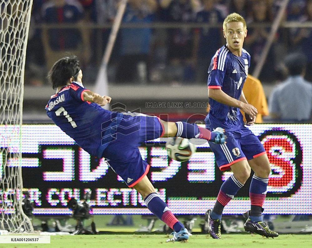 Aguirre, Muto celebrate goal against Venezuela