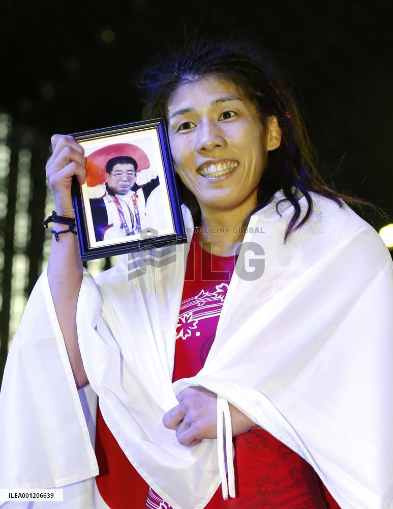 Yoshida wins gold in women's 53-kg wrestling